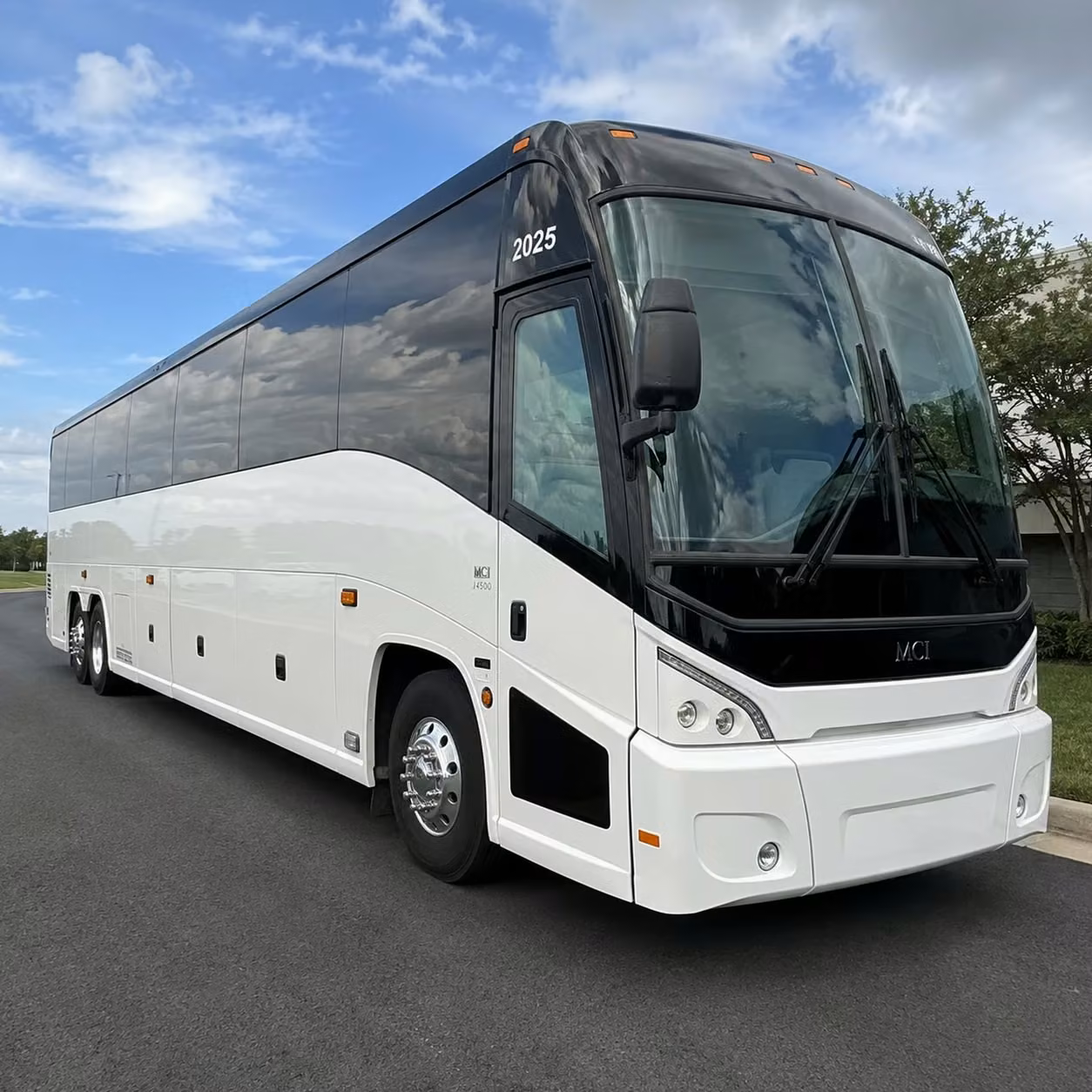 choosing the right bus size for your south fulton church group