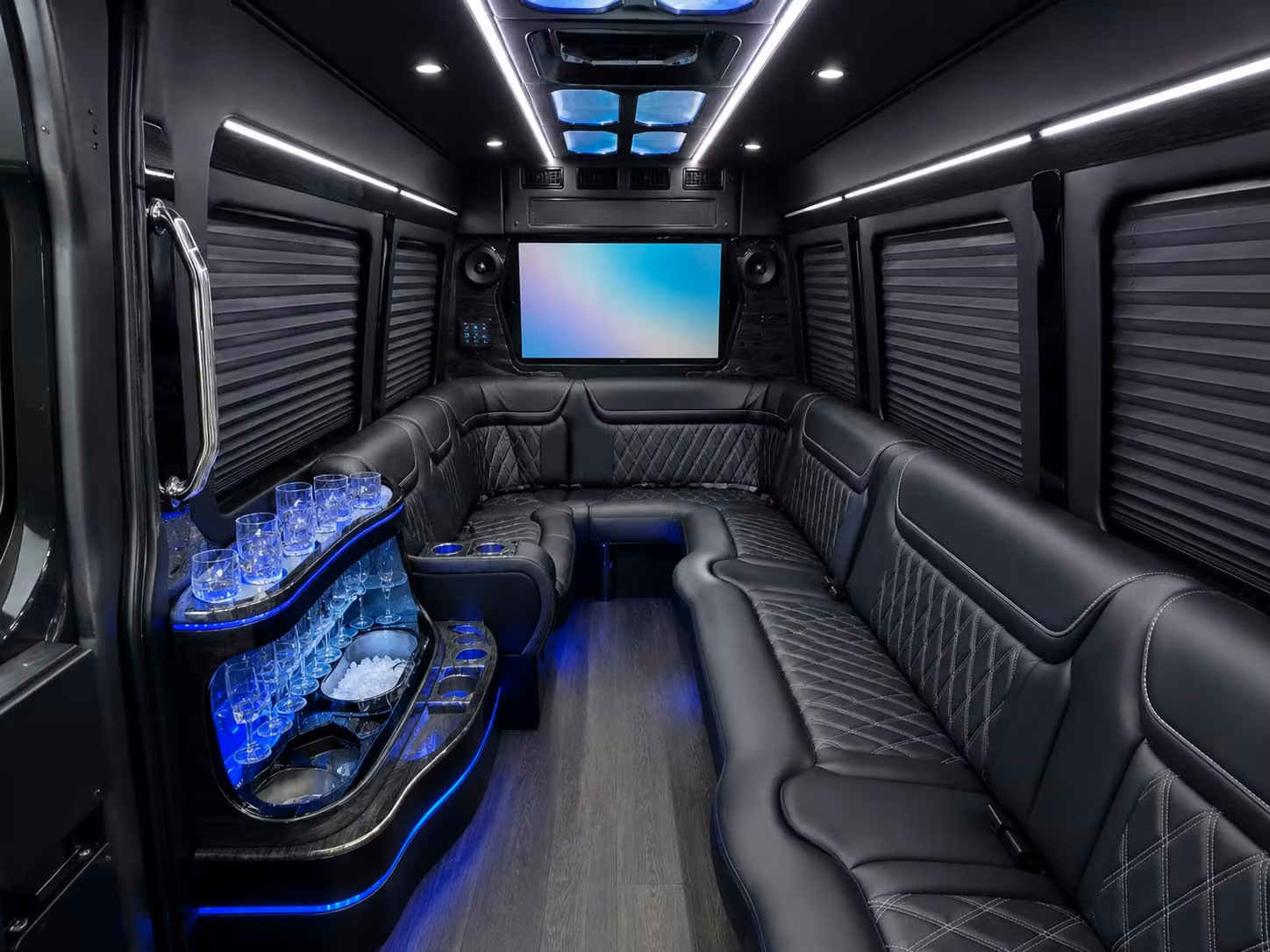 construction and worksite shuttle bus rentals in south fulton georgia