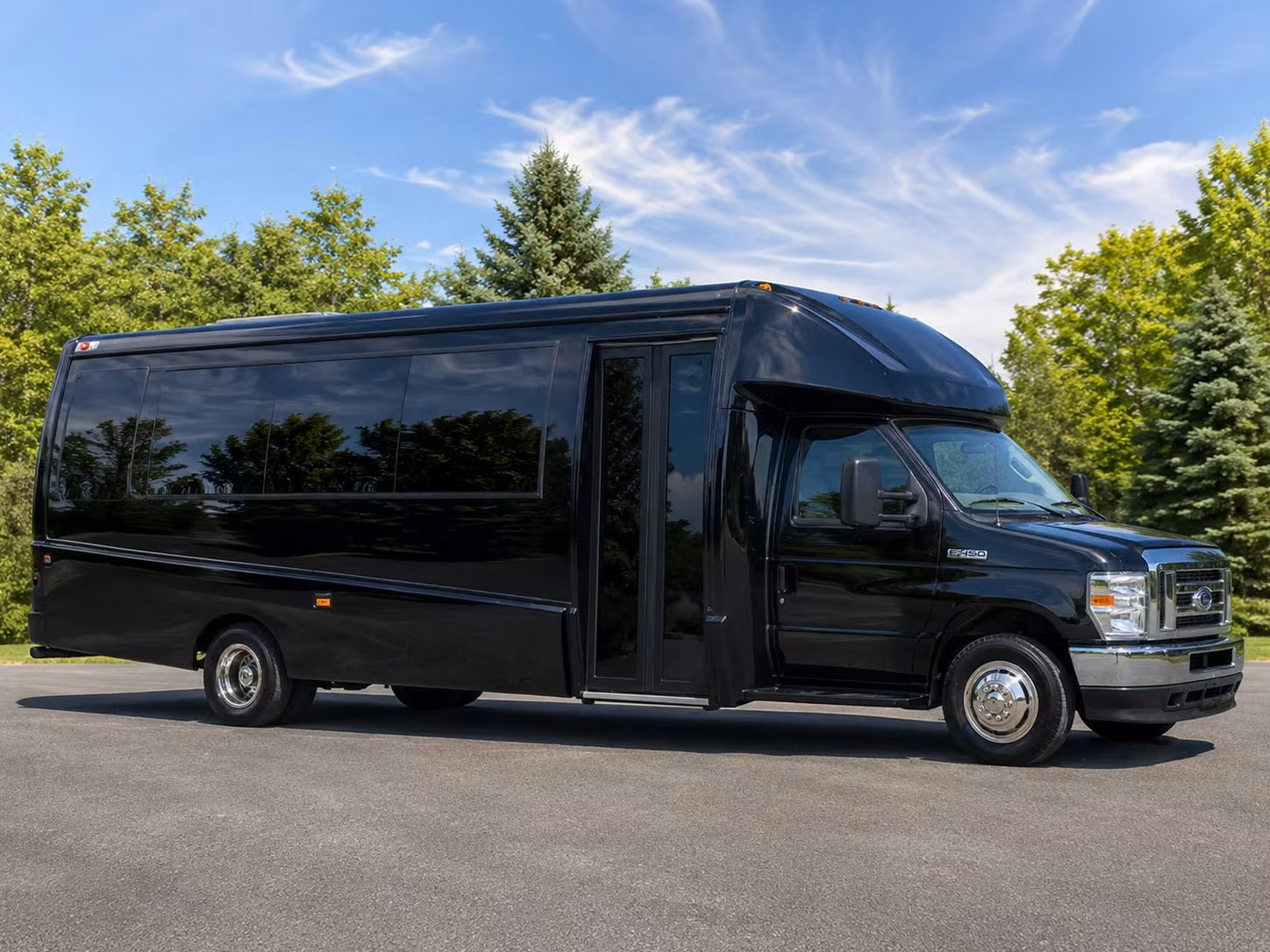 minibus rentals for south fulton bridal party transportation and day of logistics